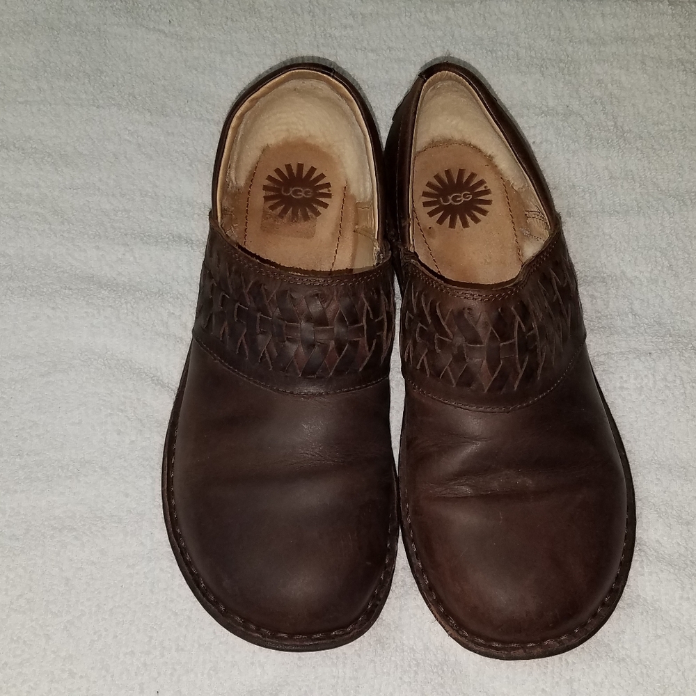 UGG Anila brown leather sheepskin lined shoes 40